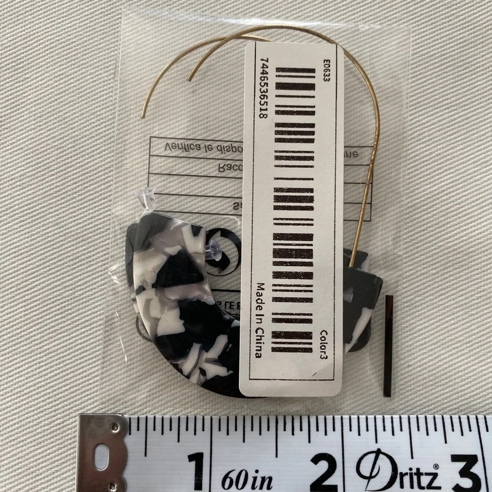 Acrylic Hoop Black & White‎ Earrings Simple Leisure Style